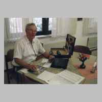 080-2263 14. Treffen vom 3.-5. September 1999 in Loehne - Hans Schlender, der Redakteur des Wehlauer Heimatbriefes, zu Gast .JPG
